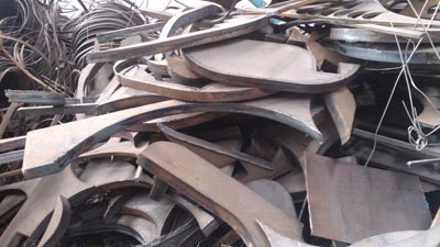 生(shēng)物(wù)多(duō)樣性是(shì)人(rén)類賴以生(shēng)存的(de)基本條件(jiàn),是(shì)經濟社會(huì)可(kě)持續發展的(de)物(wù)質基礎