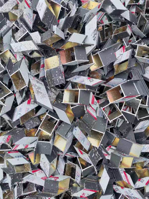 廣州廢鋁回收，廣州門(mén)窗(chuāng)鋁回收，廣州噴塗鋁回收，鋁多(duō)少(shǎo)錢(qián)一(yī)斤，廣州鋁花(huā)回收，廣州鋁粉回收，廣州工(gōng)業(yè)廢鋁回